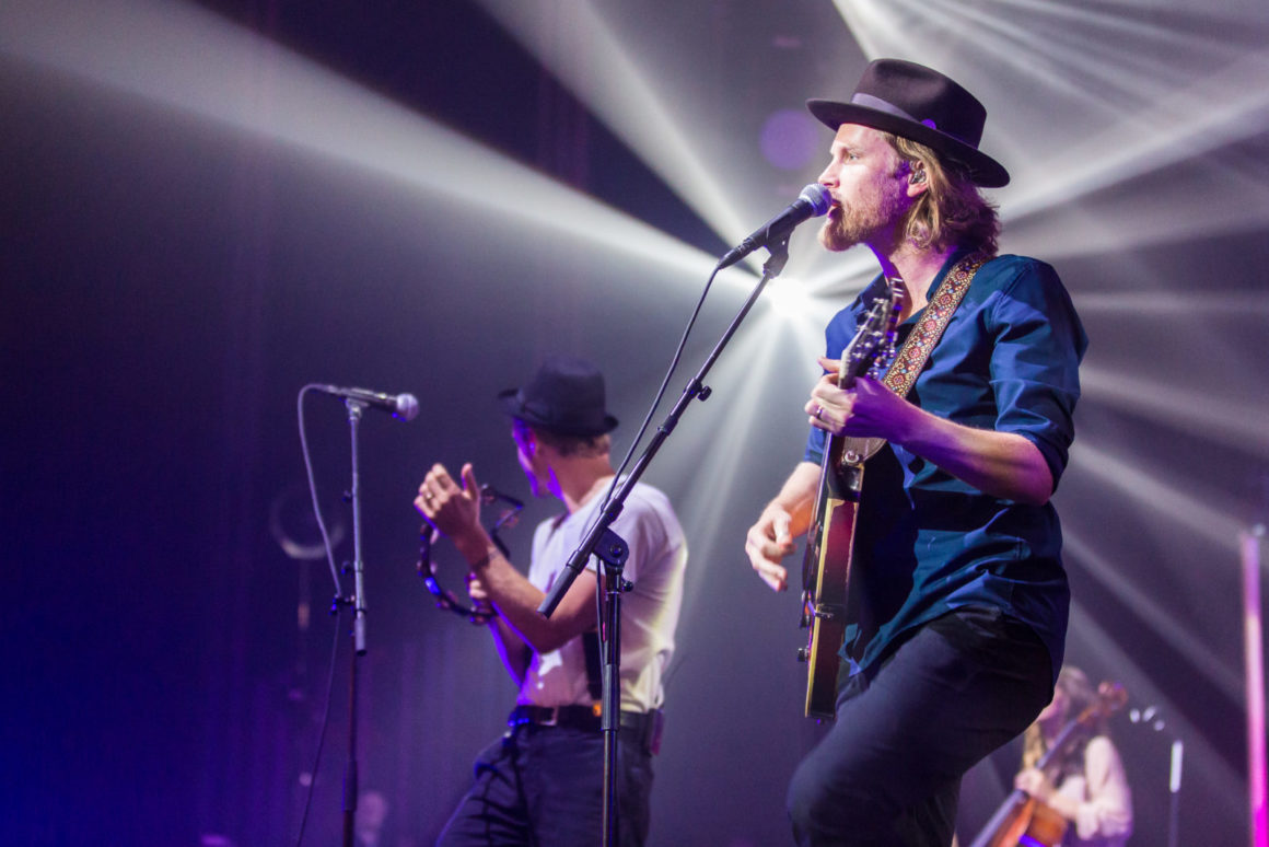 "BRIGHTSIDE" The Lumineers release new album The Anchor